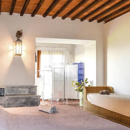 2 Bedroom Awesome In Marittimo Holiday home